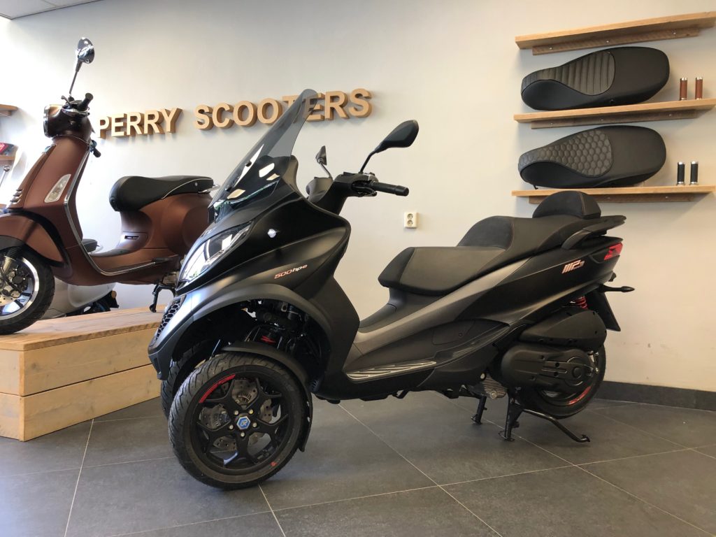 Piaggio MP3 500cc Sport HPE EURO 5 ABS ASR Matzwart ADVANCED Perry