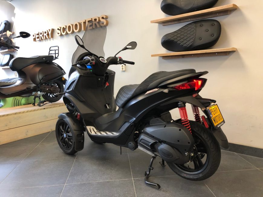 Piaggio Mp Hpe Sport Customized Exclusive Perry Scooters Haarlem