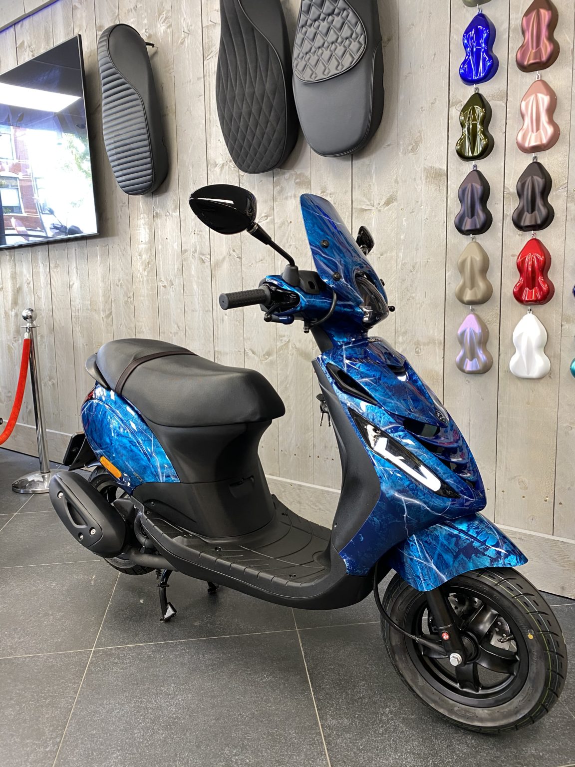 Piaggio Zip Sp Iget T V Euro Airbrush Special Perry Scooters Haarlem