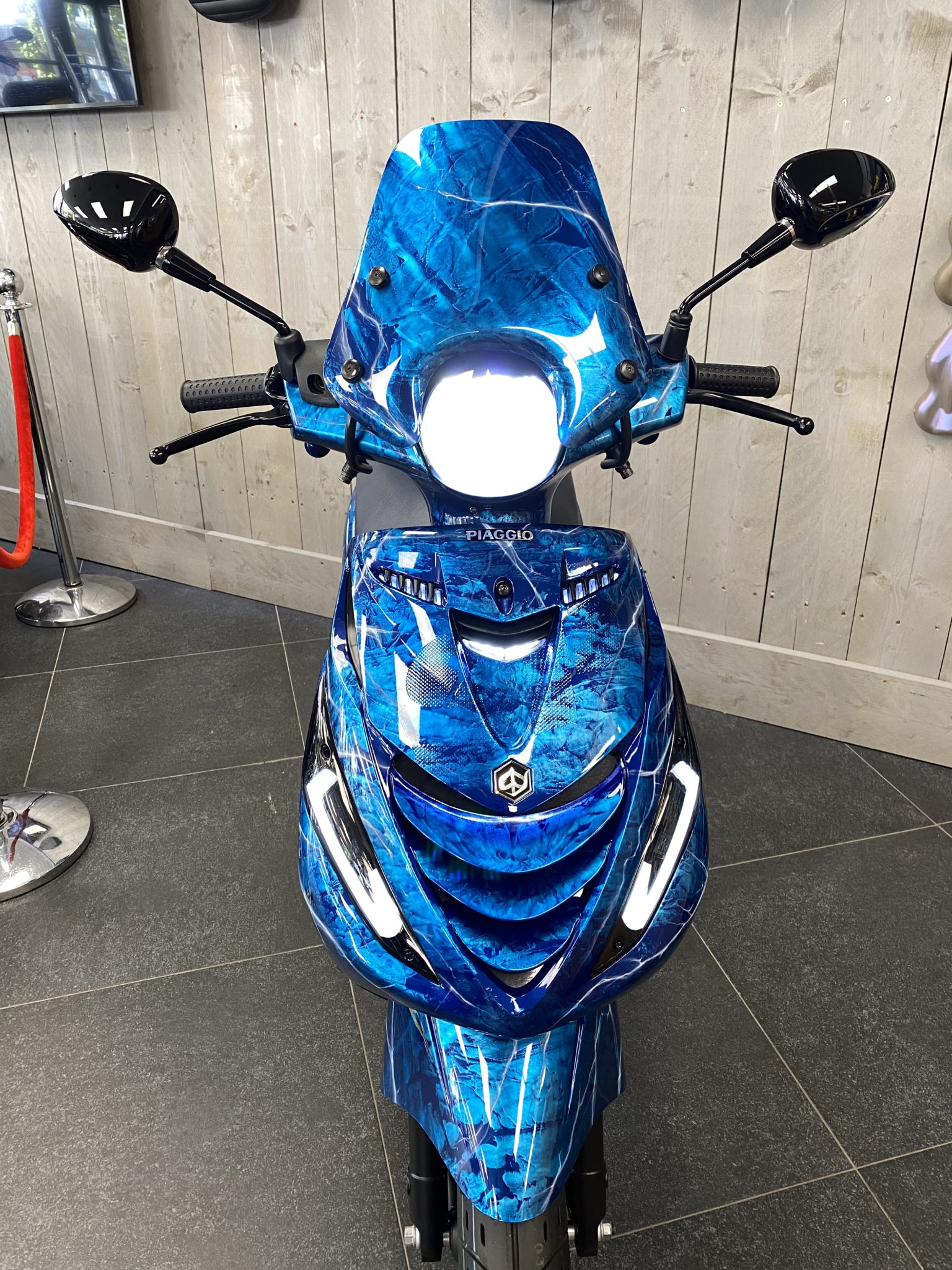 Piaggio Zip Sp Iget T V Euro Airbrush Special Perry Scooters Haarlem