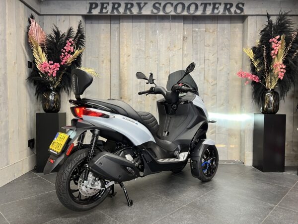 Piaggio MP3 310 Sport HPE EURO5+ SPECIAL NARDO - Afbeelding 2