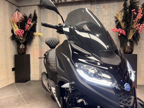 Piaggio MP3 310 Sport HPE EURO5+ SPECIAL MATZWART - Afbeelding 3