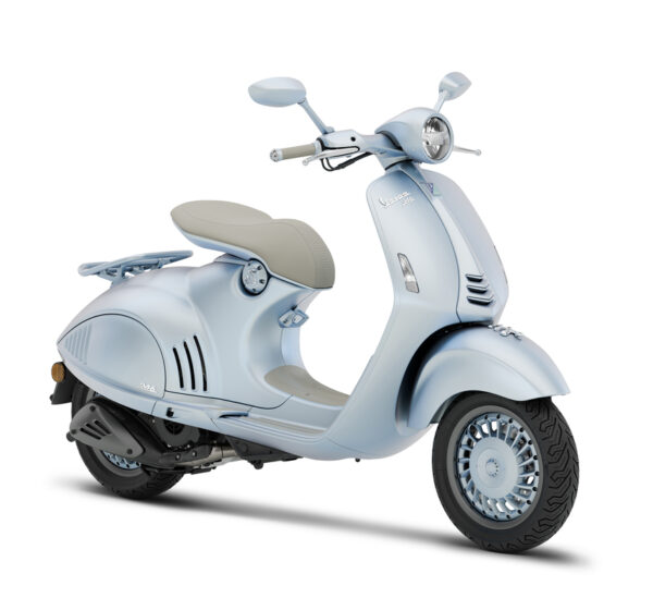 VESPA 946 SNAKE 125 AZZURRO