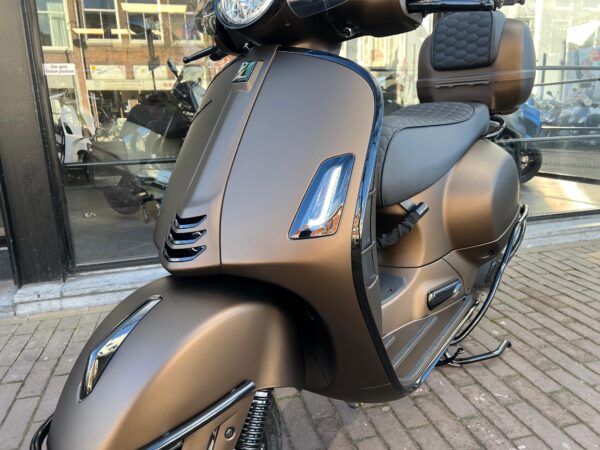 VESPA GTS 310CC HPE EURO5+ MARRAKECH BROWN EXCLUSIVE SPECIALPAINT - Afbeelding 7
