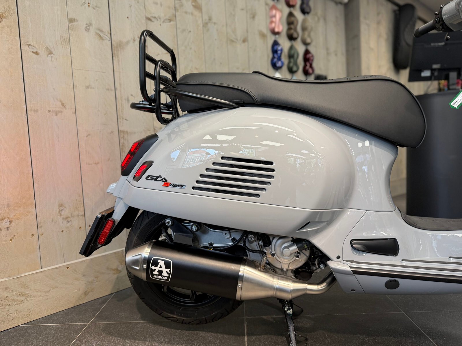 VESPA GTS 310CC SUPERTECH HPE EURO5+ NARDO GREY EXCLUSIVE SPECIALPAINT ARROW - Afbeelding 10