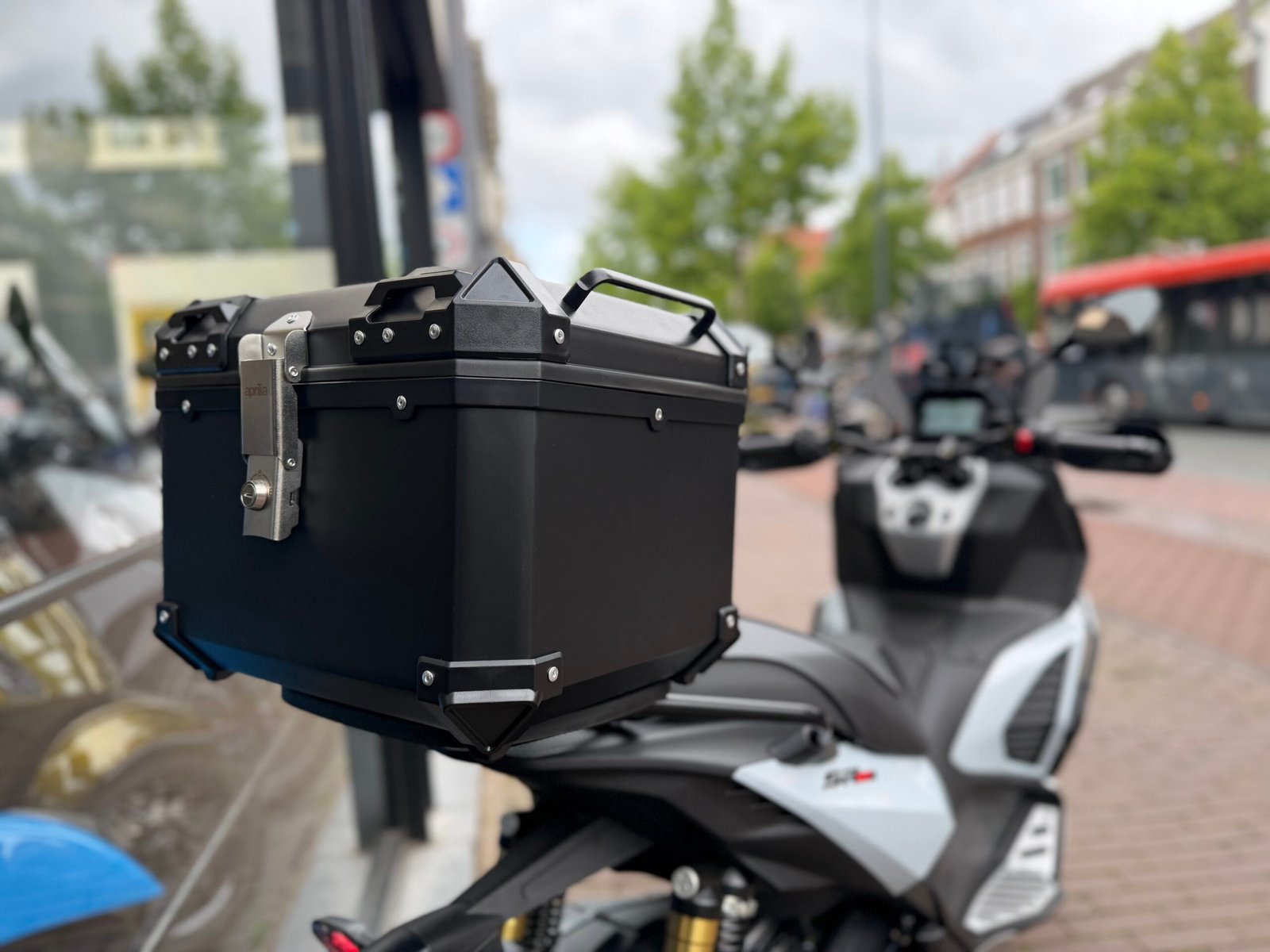 APRILIA SR GT 400CC EURO5+ DUSTY GREY SPECIAL EXCLUSIVE - Afbeelding 6